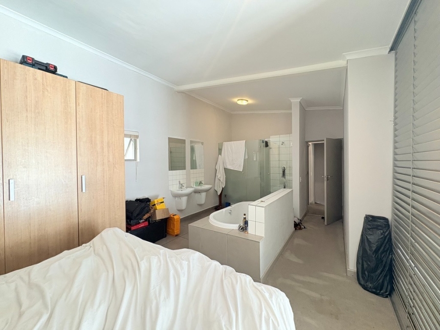 To Let 3 Bedroom Property for Rent in Salt River Western Cape